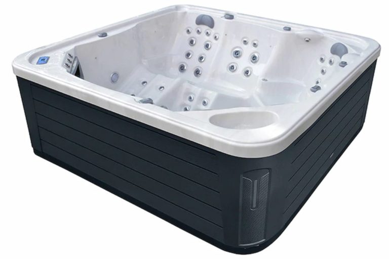 5 Fun Hot Tub Game Ideas To Play With Family